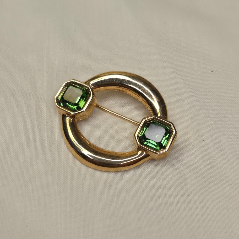 Vintage Laila Rowe Signed Gold Tone Emerald Green Brooch Pin
